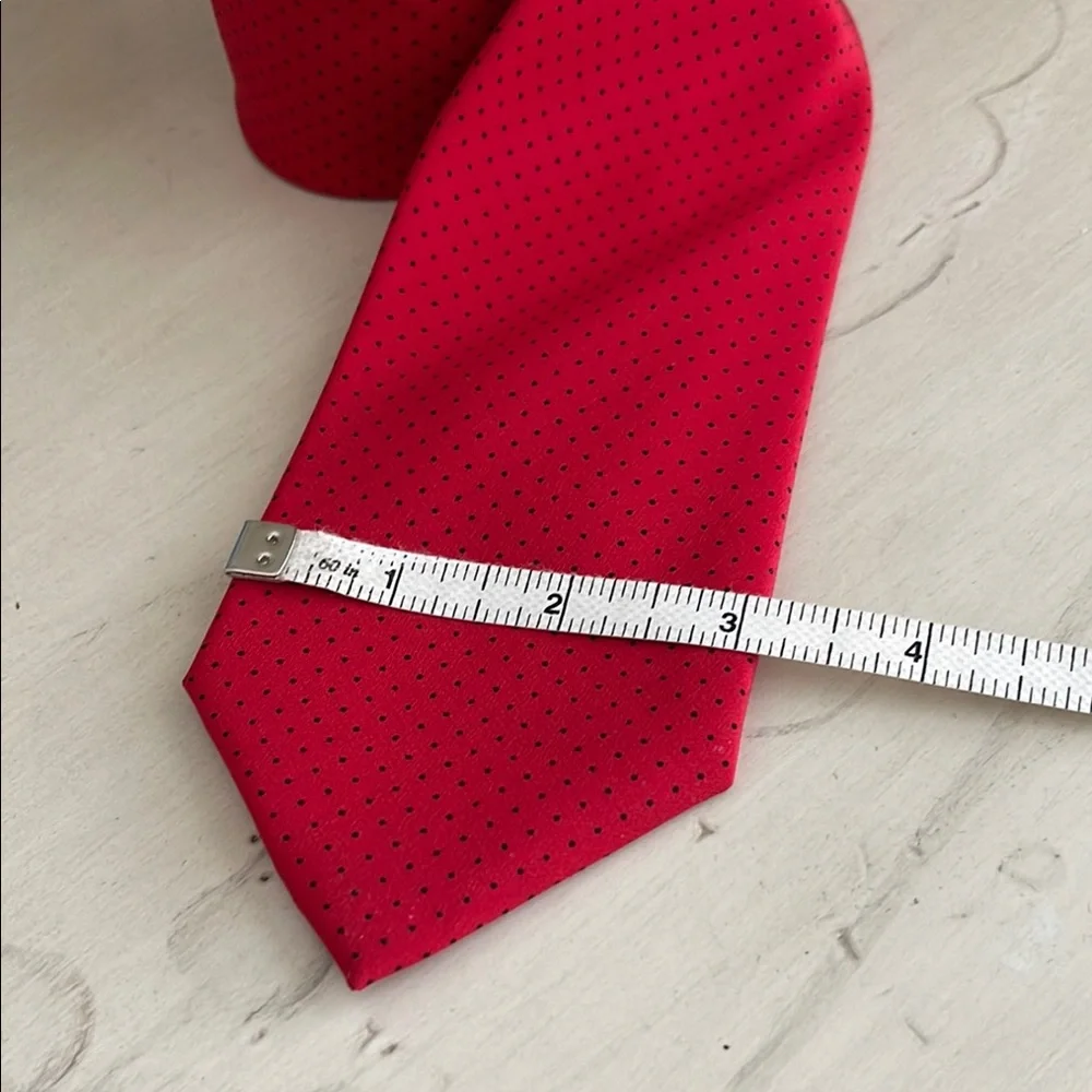 Brioni Crimson Silk Tie with Dotted Design
